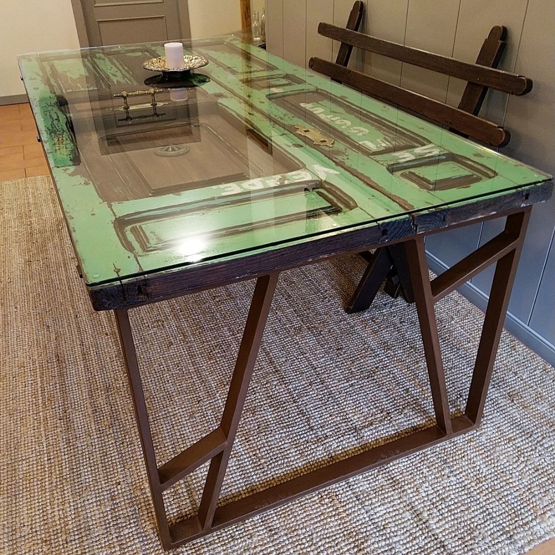 mesa se vende restaurada