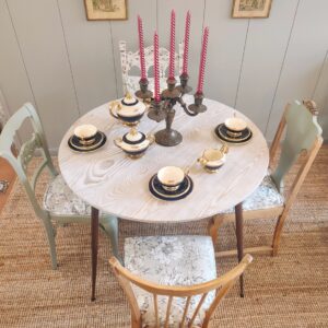 mesa y sillas comedor
